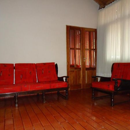 Отель Hosteria Mola Пуэрто-Игуасу Экстерьер фото